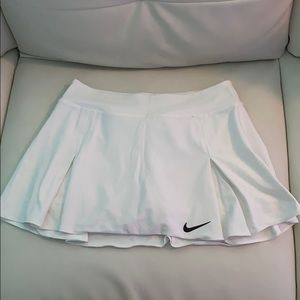 Nike size medium athletic skort